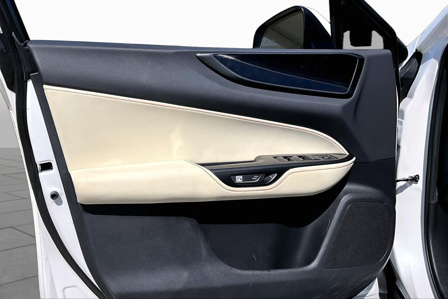2024 Lexus NX 250 photo 19 of 34