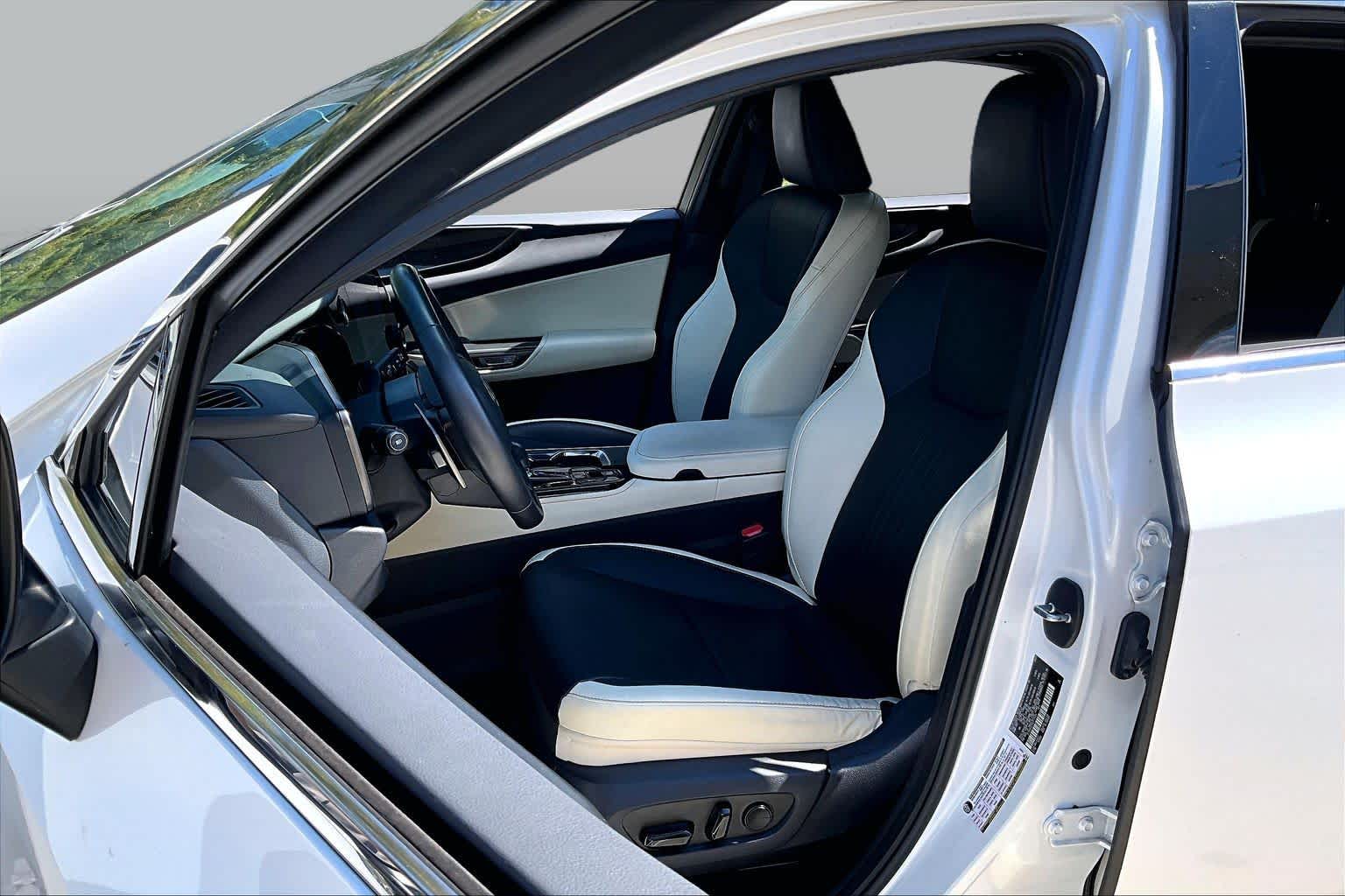 2024 Lexus NX 250 photo 7 of 34