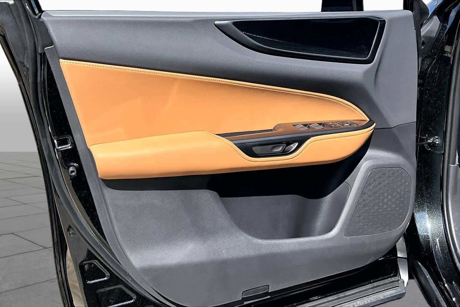 2026 Lexus NX 350 photo 15 of 21