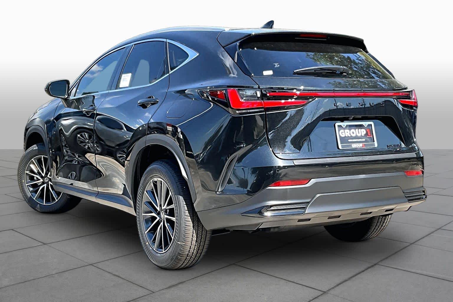 2026 Lexus NX 350 photo 4 of 21