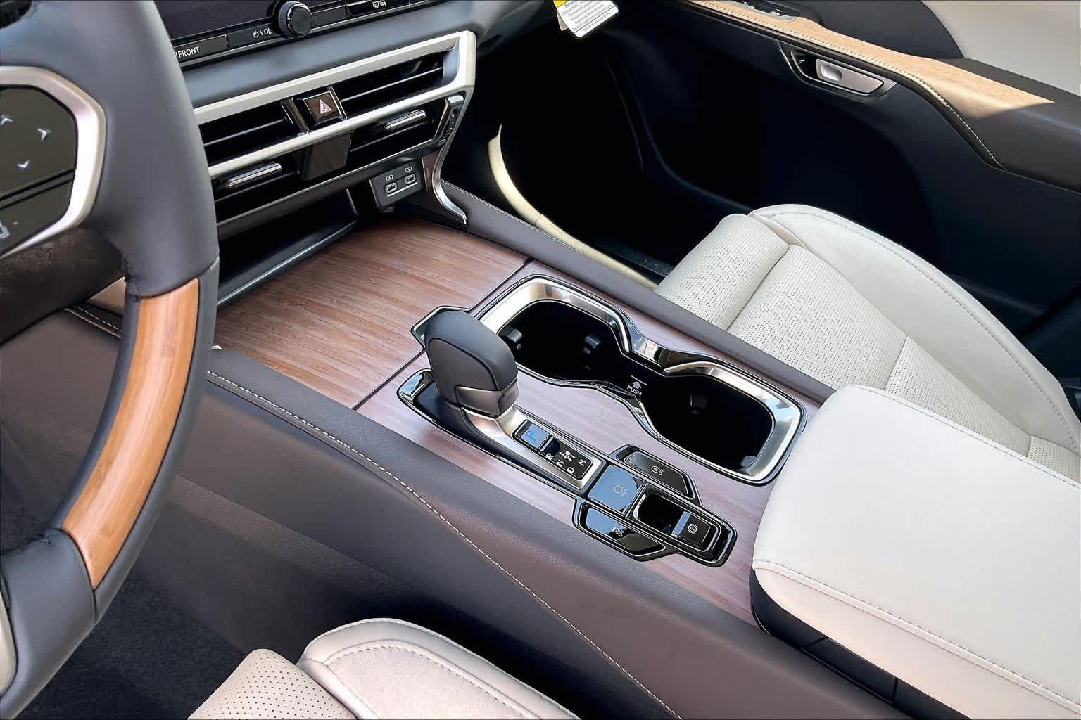 2026 Lexus RX 350 photo 11 of 21