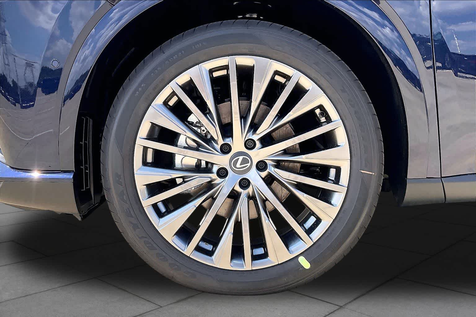 2026 Lexus RX 350 photo 21 of 21