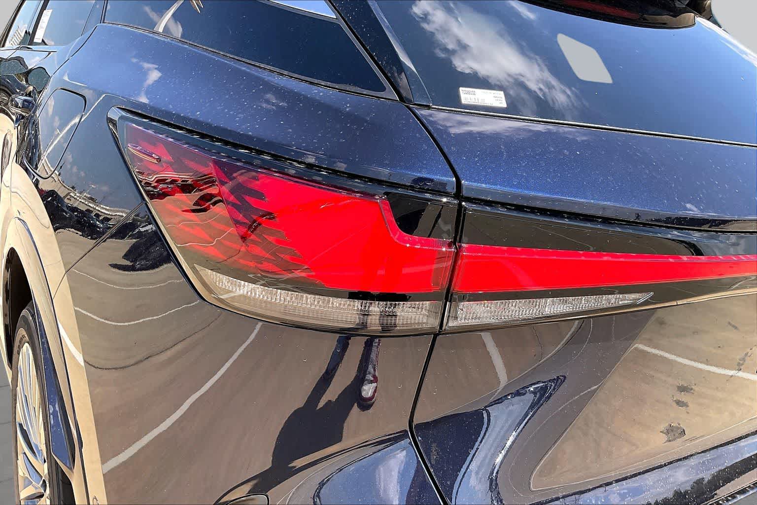 2026 Lexus RX 350 photo 6 of 21