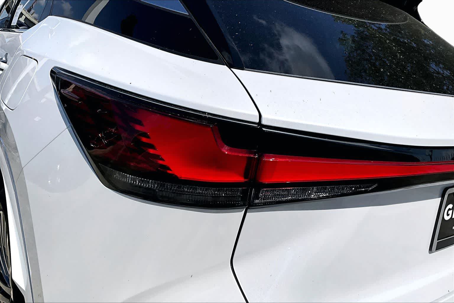 2026 Lexus RX 350 photo 6 of 21
