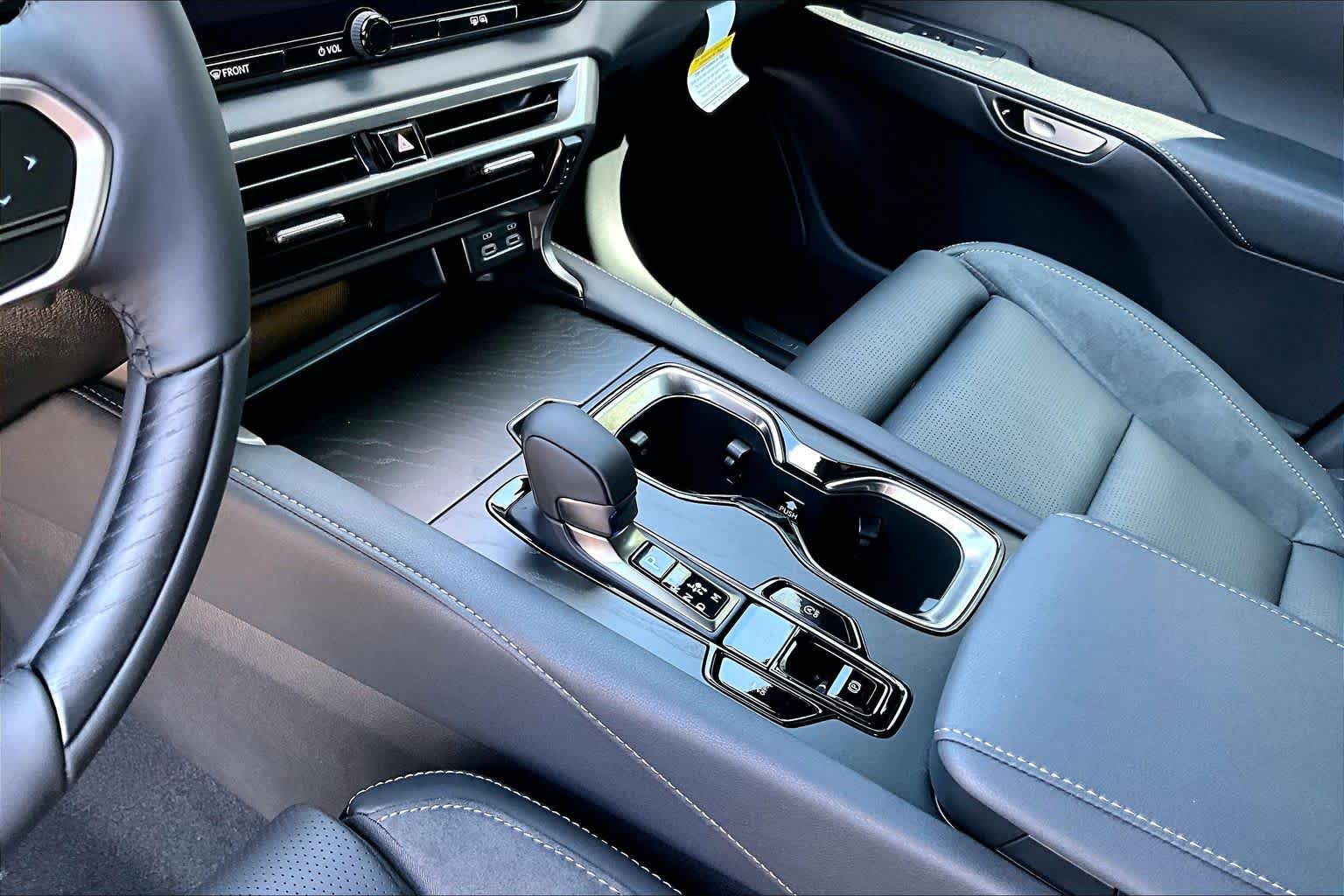 2026 Lexus RX 350 photo 11 of 21