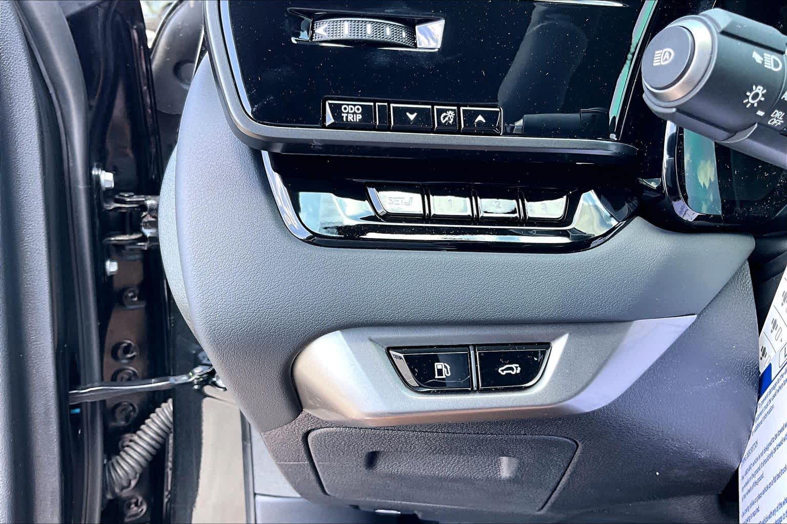 2026 Lexus RX 350 photo 14 of 21