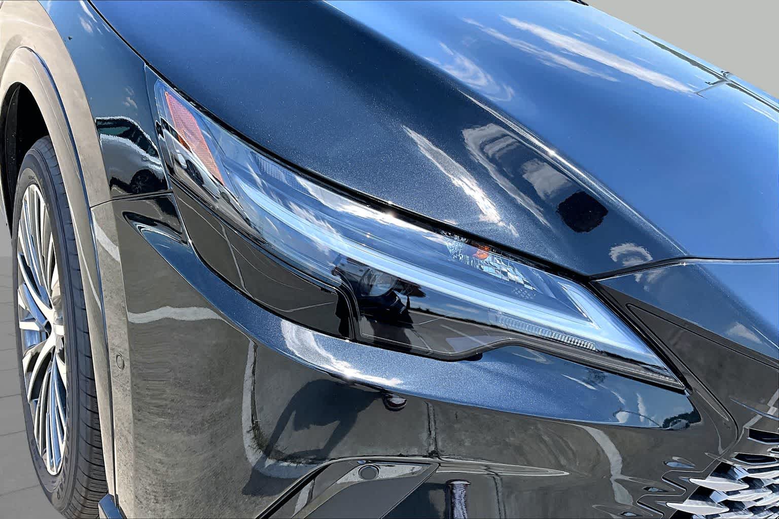 2026 Lexus RX 350 photo 19 of 21