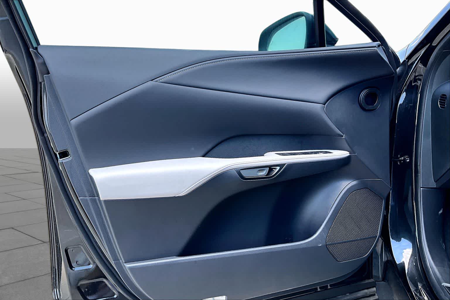 2026 Lexus RX 350 photo 15 of 21
