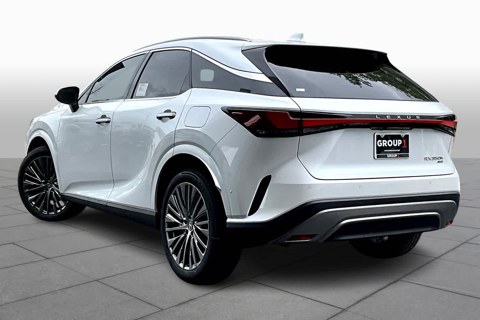 2026 Lexus RX 350h photo 4 of 21