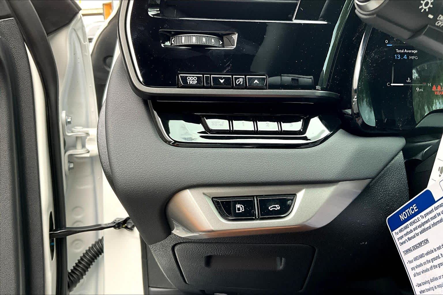 2026 Lexus RX 350h photo 14 of 21
