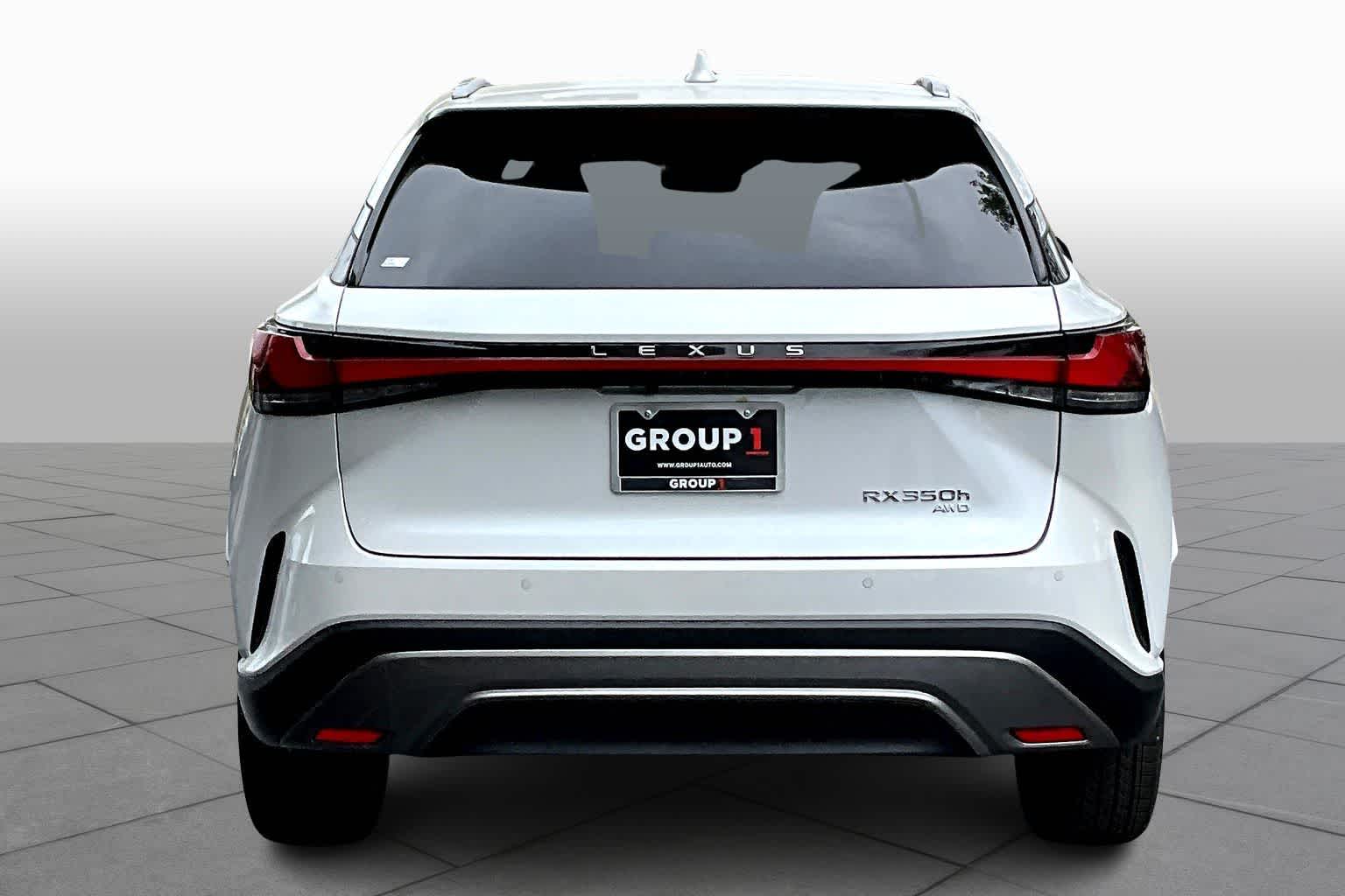 2026 Lexus RX 350h photo 5 of 21