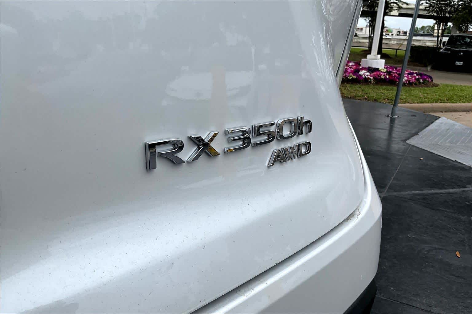 2026 Lexus RX 350h photo 7 of 21