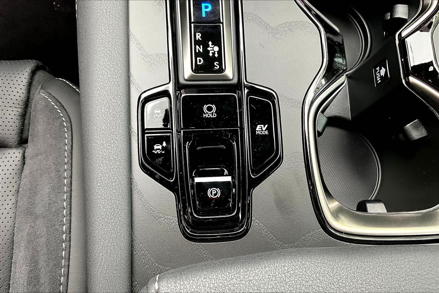 2026 Lexus RX 350h photo 13 of 21