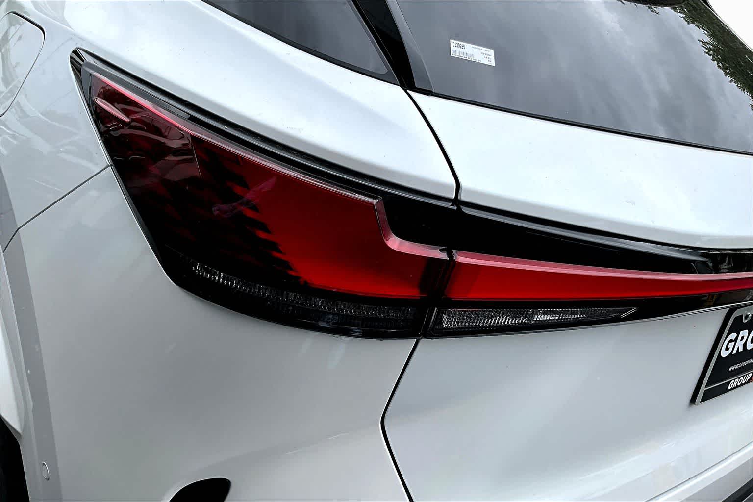 2026 Lexus RX 350h photo 6 of 21