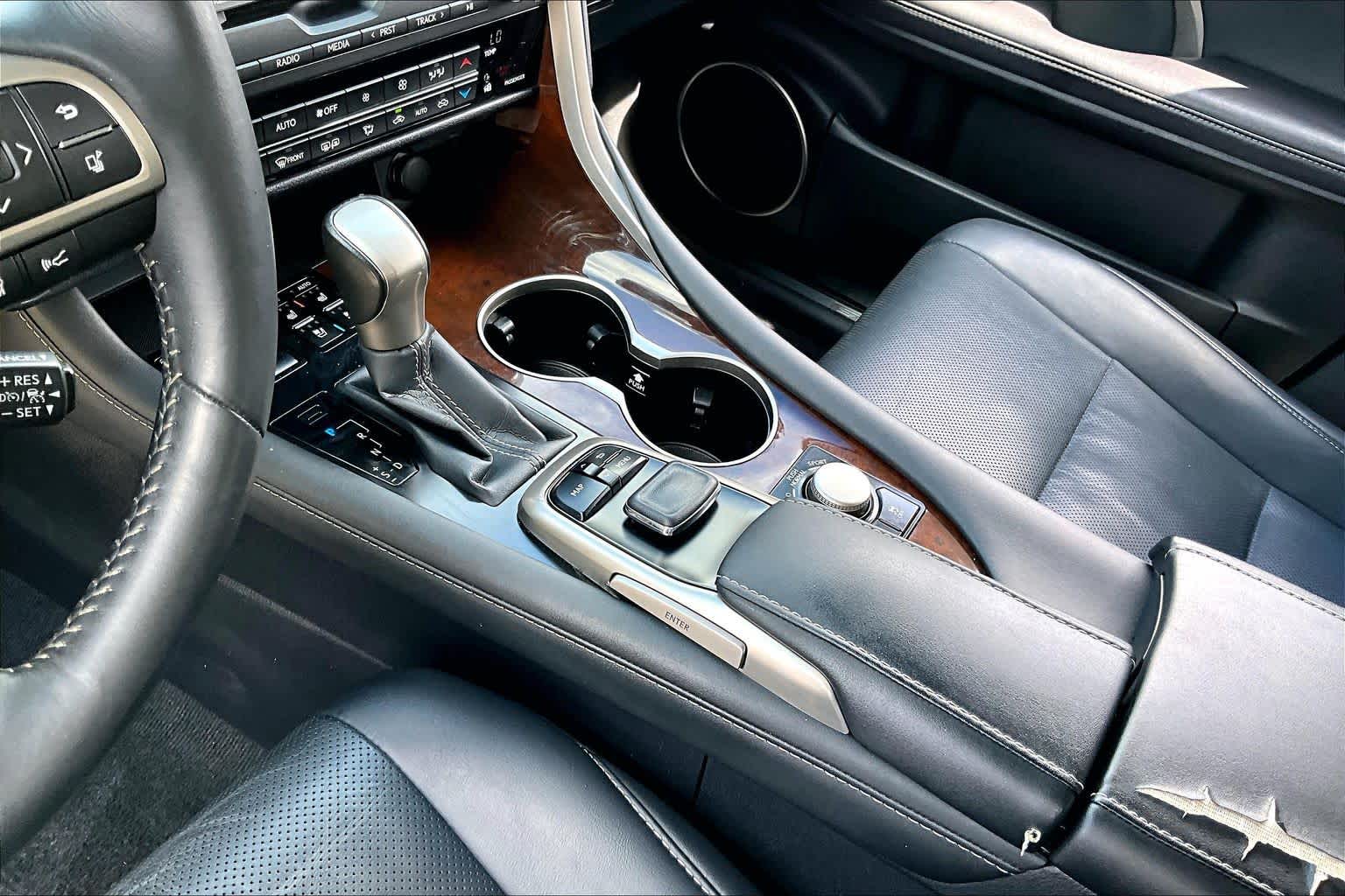 2017 Lexus RX 350 photo 14 of 34