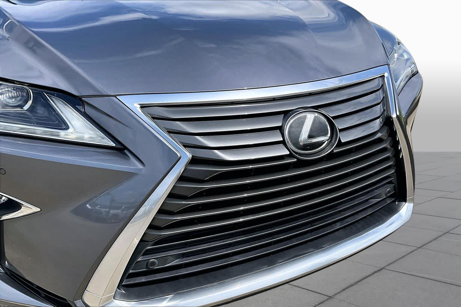 2017 Lexus RX 350 photo 27 of 34