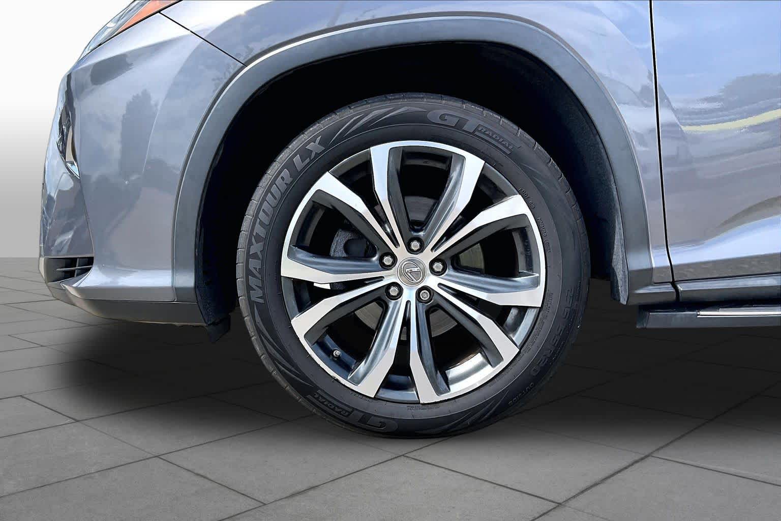 2017 Lexus RX 350 photo 9 of 34