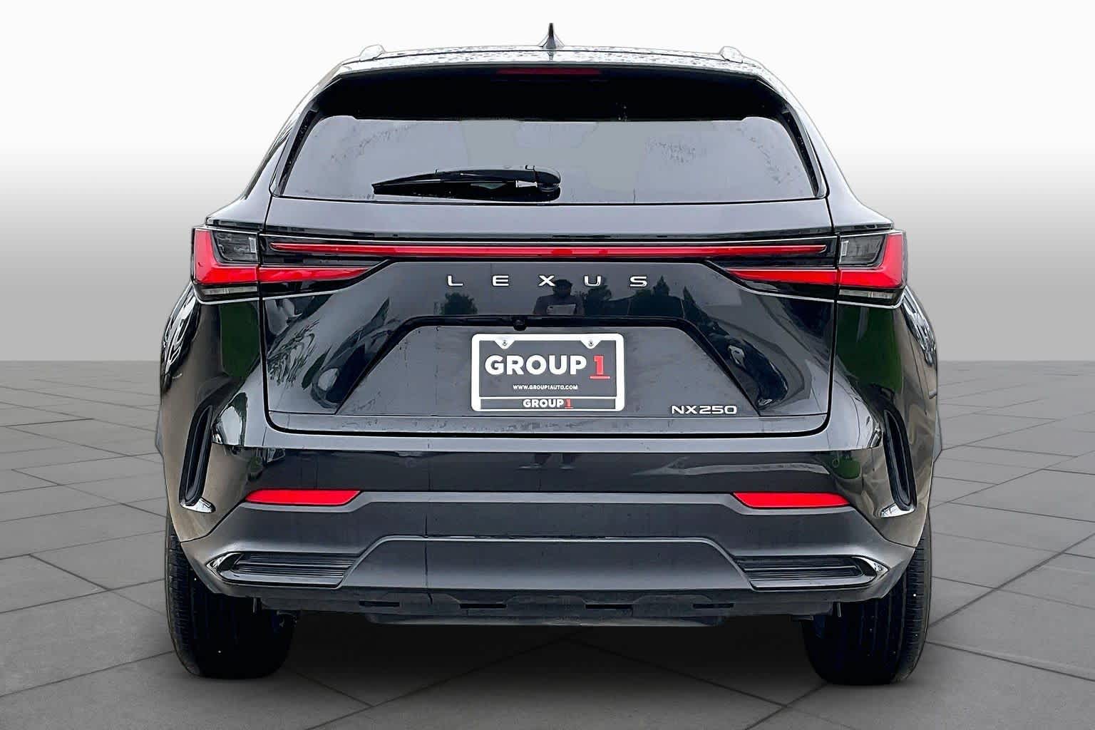 2024 Lexus NX 250 Premium - 4