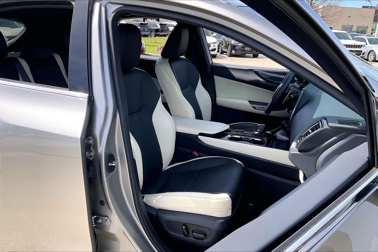 2024 Lexus NX 250 Premium - 7