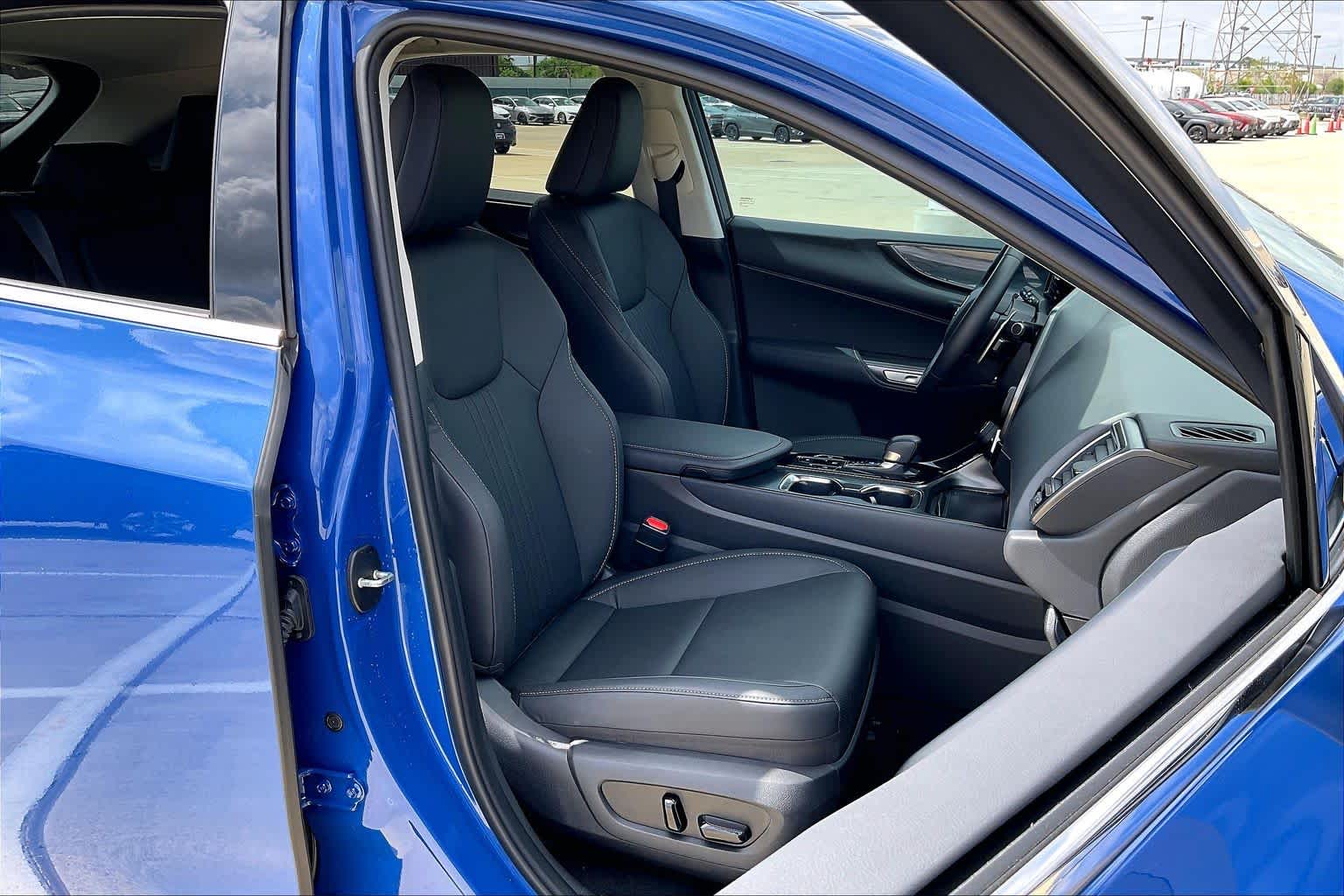 2025 Lexus NX 250 Premium - 7