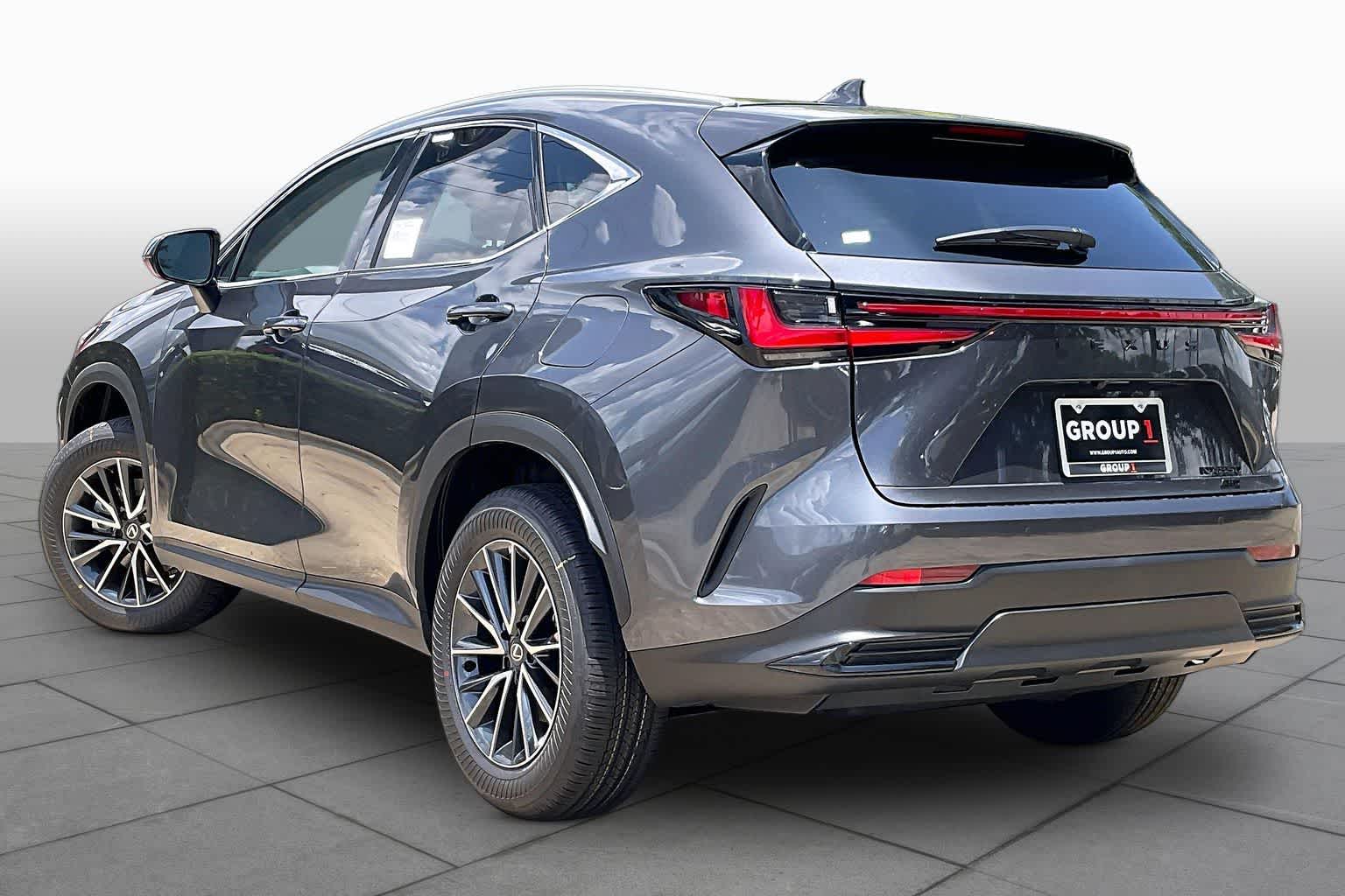 2026 Lexus NX 350 photo 4 of 21