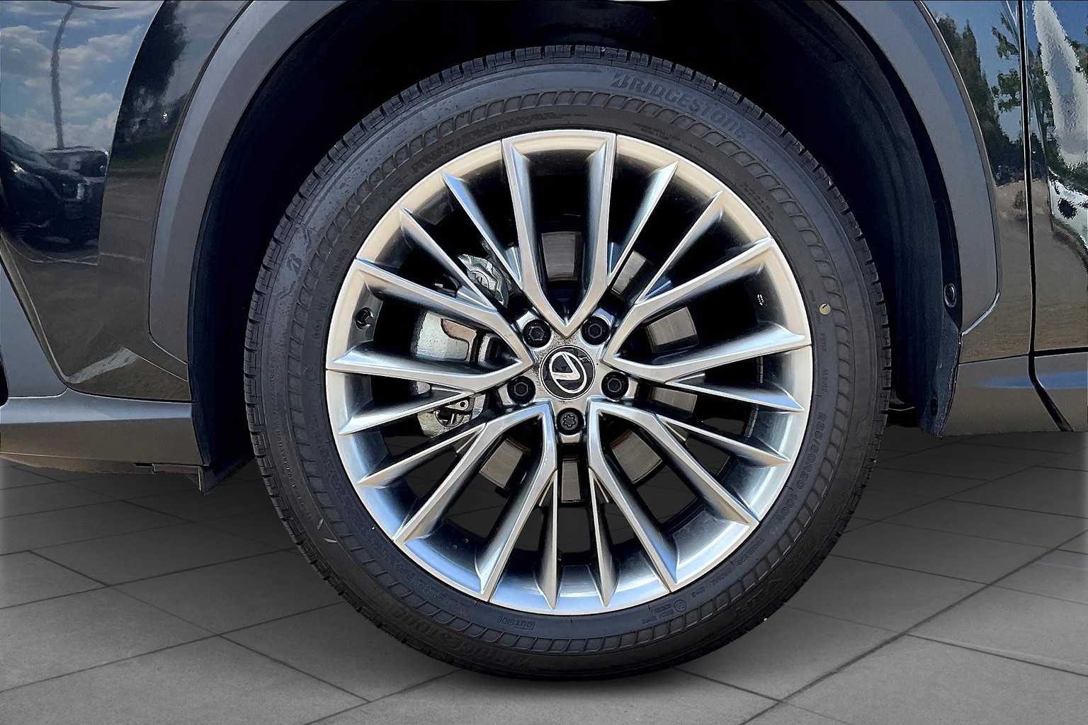 2025 Lexus NX Premium  - 7