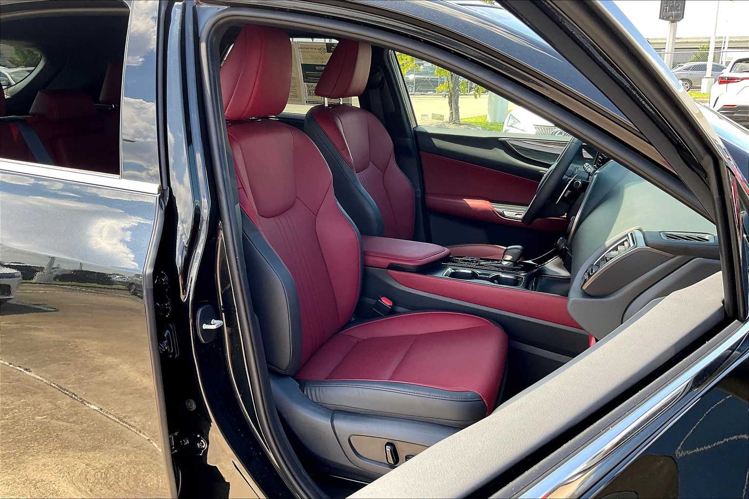 2025 Lexus NX Premium  - 6