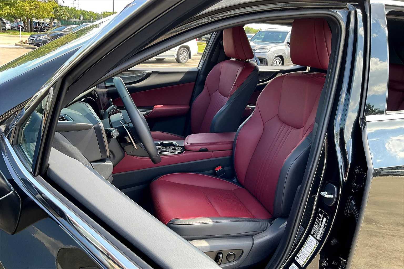 2025 Lexus NX Premium  - 5