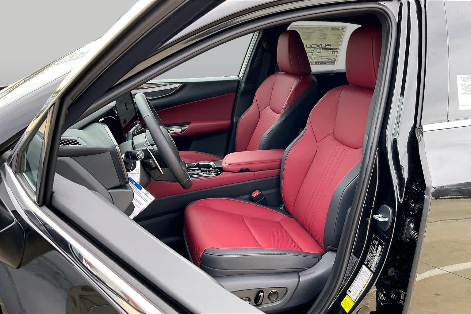 2026 Lexus NX 350h photo 17 of 21