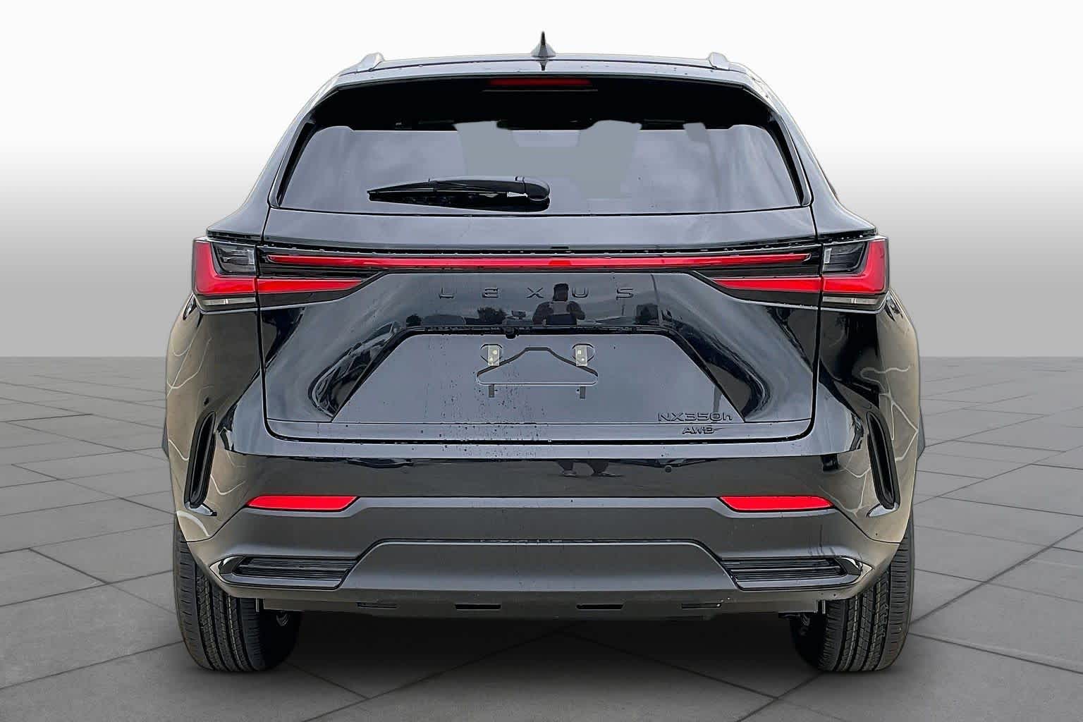 2026 Lexus NX 350h photo 5 of 21