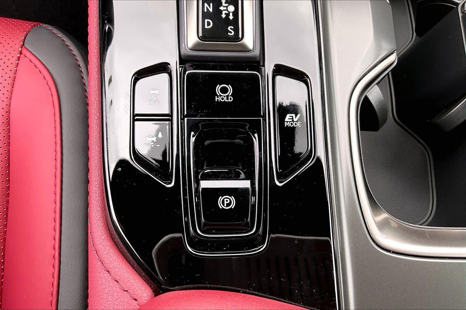 2026 Lexus NX 350h photo 13 of 21