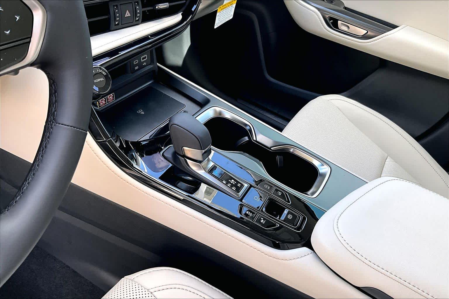 2026 Lexus NX 350 photo 11 of 21