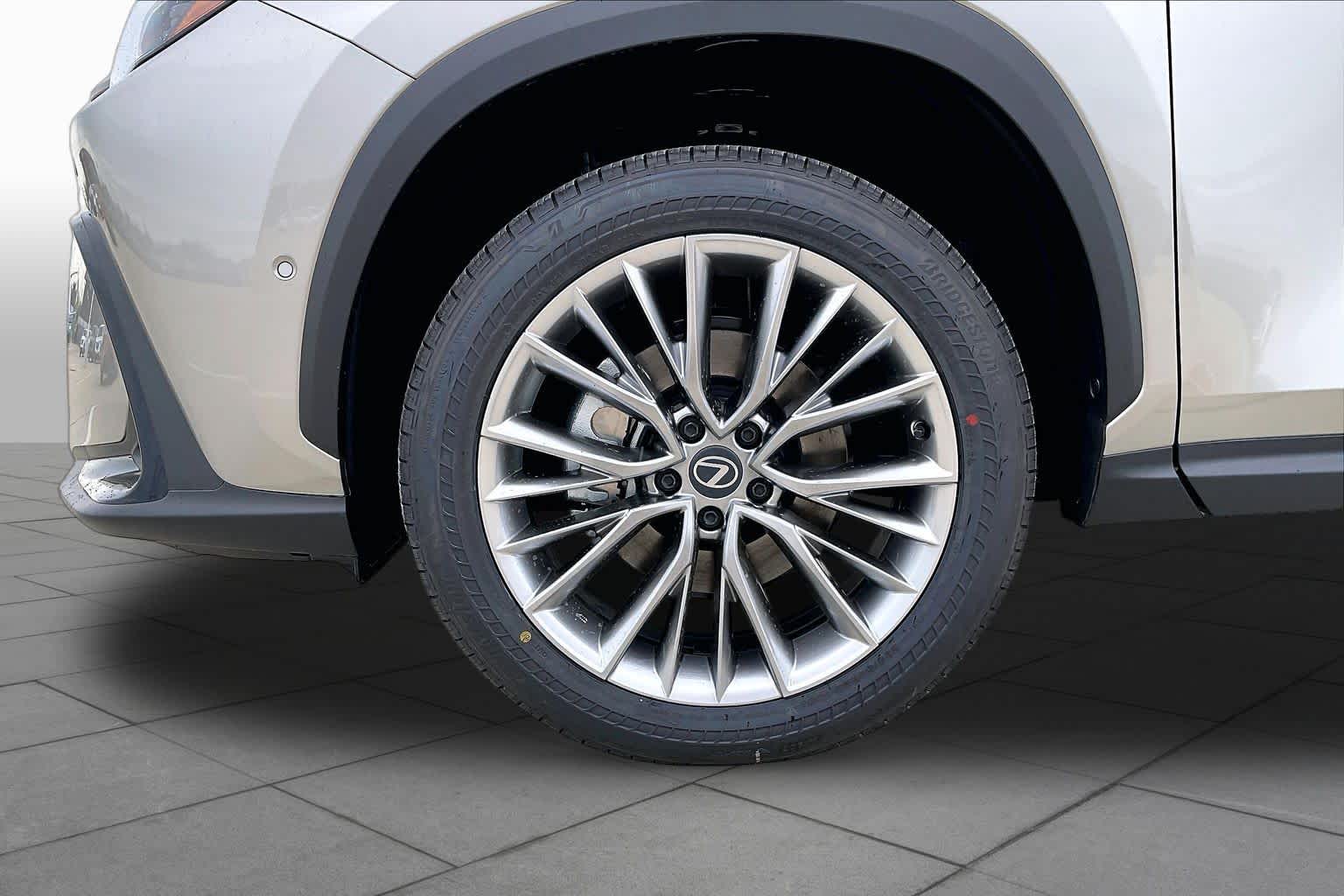 2026 Lexus NX 350h photo 21 of 21