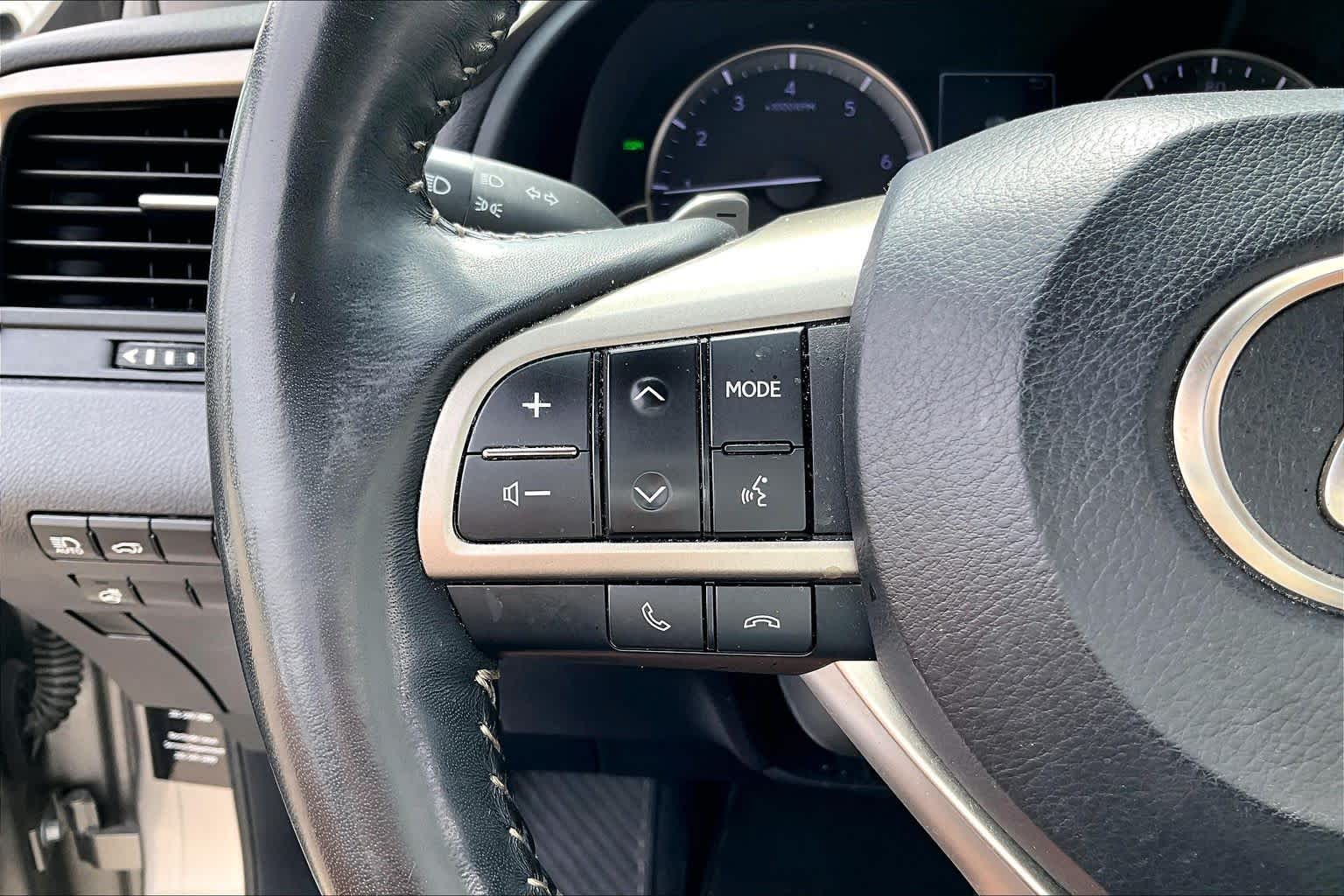 2021 Lexus RX 350 photo 22 of 33