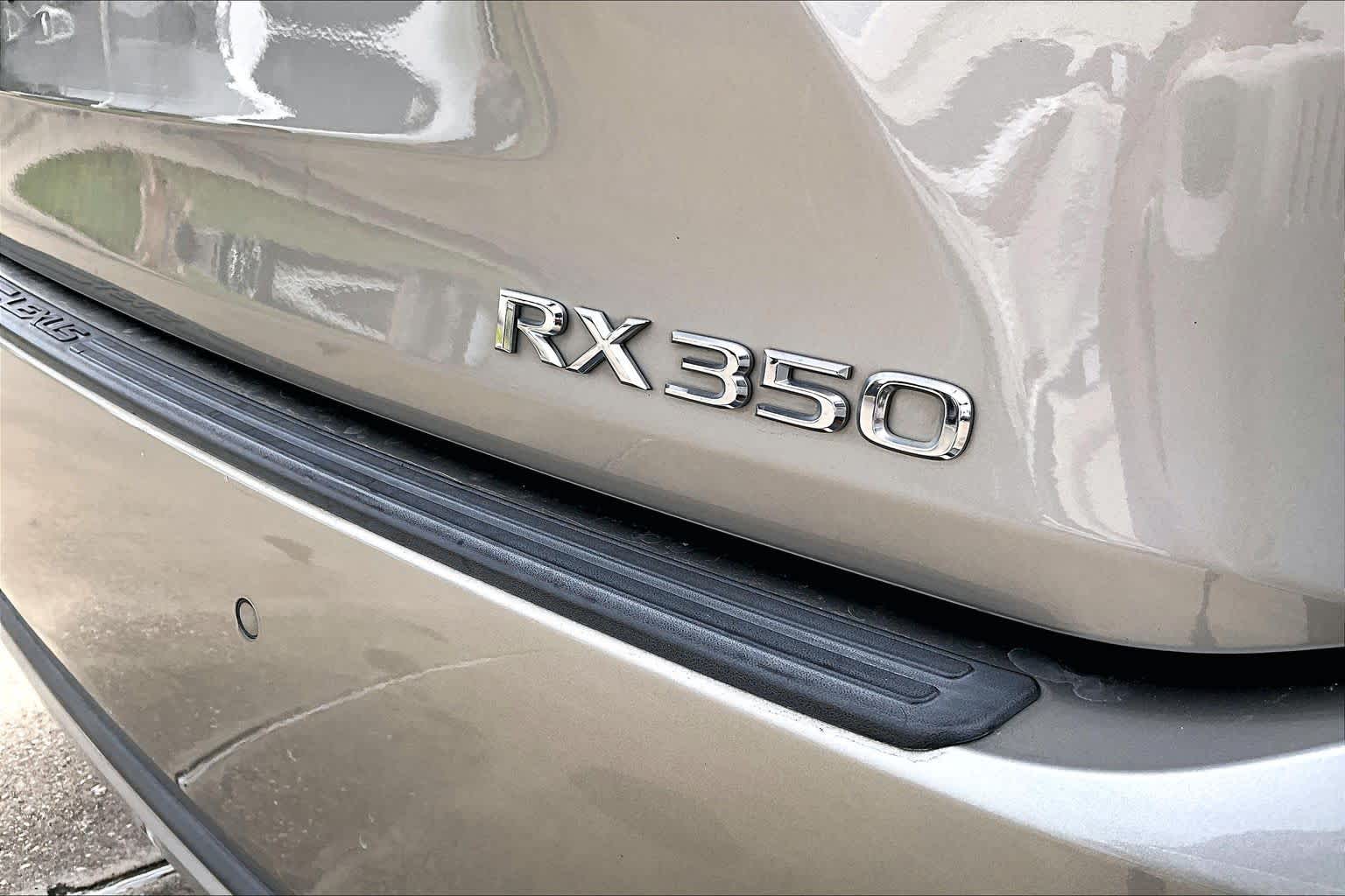 2021 Lexus RX 350 photo 29 of 33
