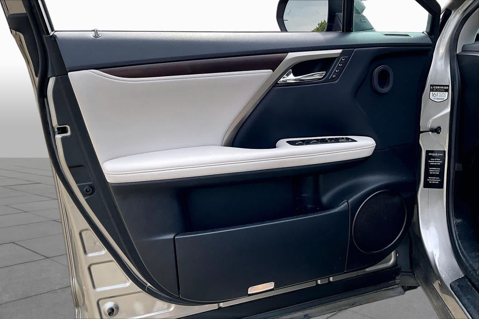 2021 Lexus RX 350 photo 20 of 33