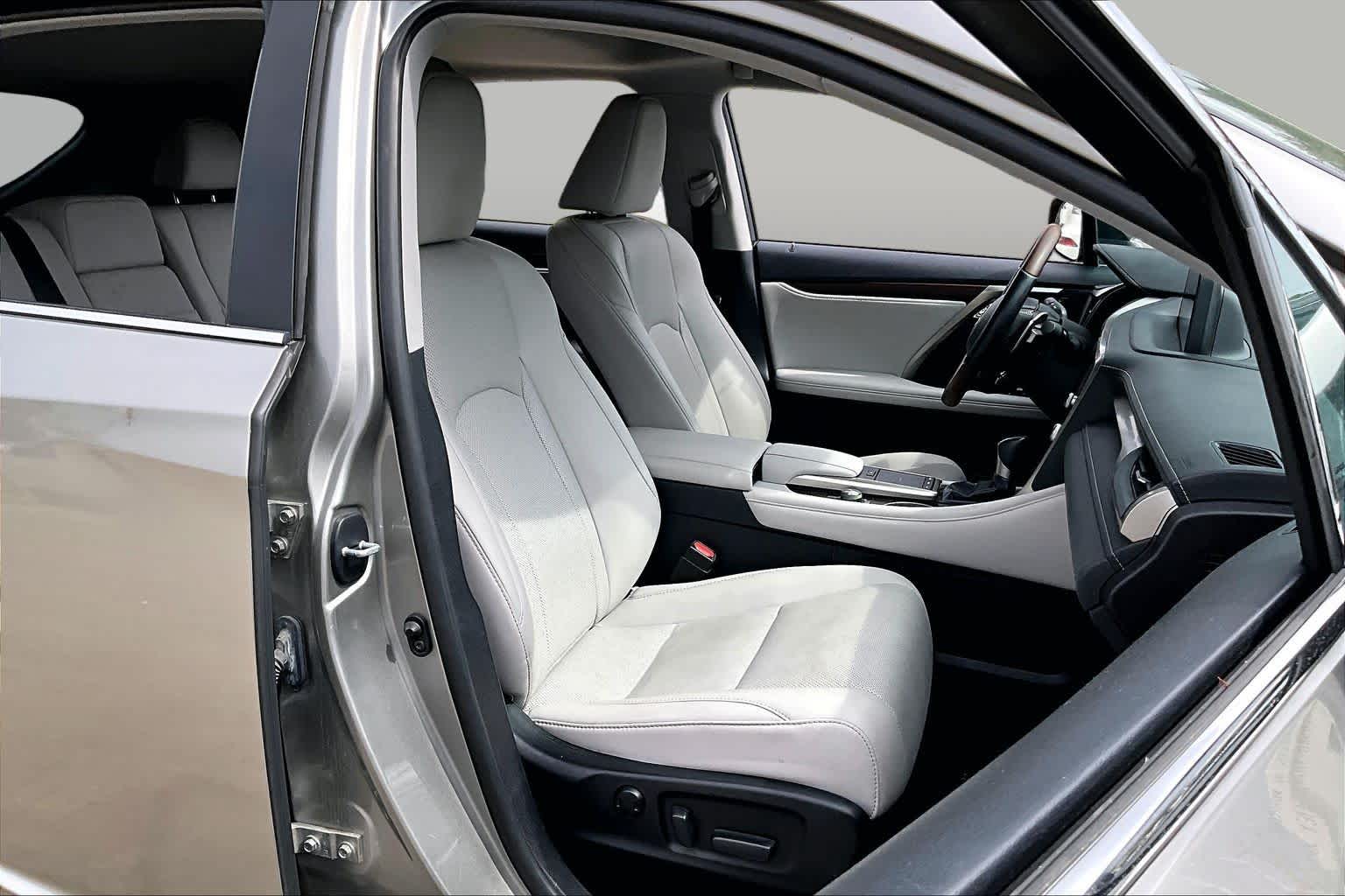 2021 Lexus RX 350 photo 9 of 33