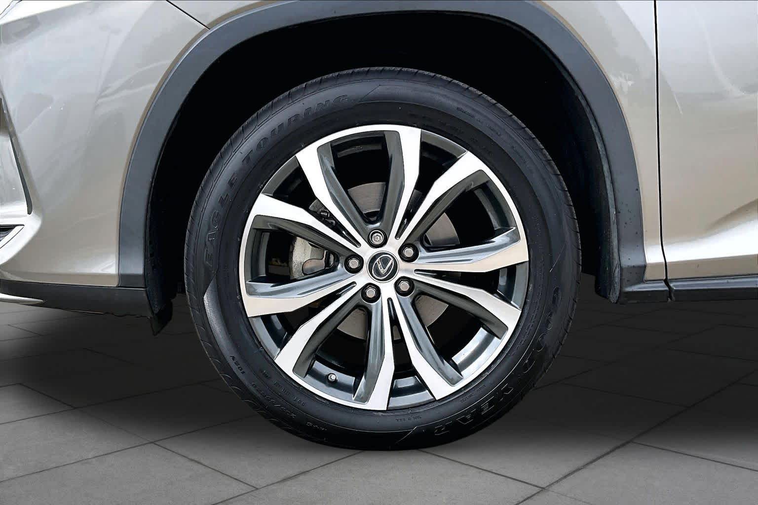 2021 Lexus RX 350 photo 10 of 33