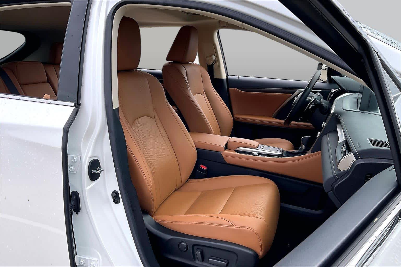 2022 Lexus RX 350 photo 2 of 3