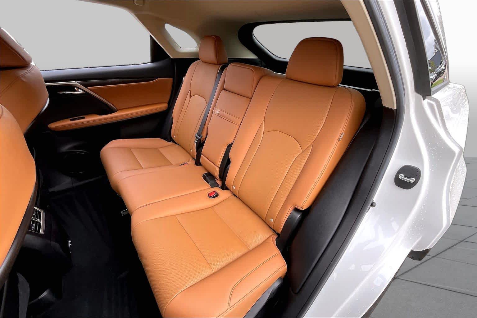 2022 Lexus RX 350 photo 17 of 33