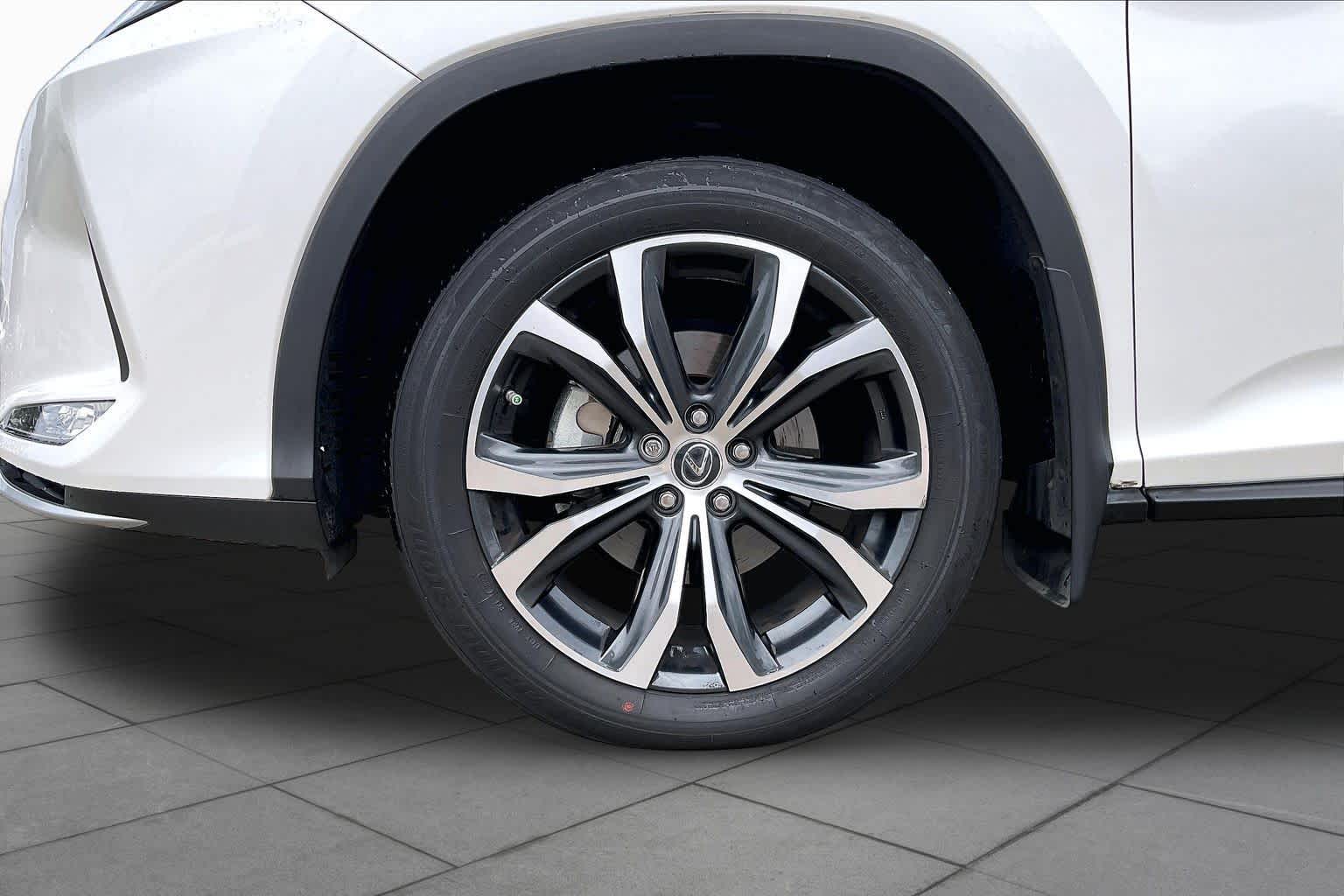 2022 Lexus RX 350 photo 8 of 33