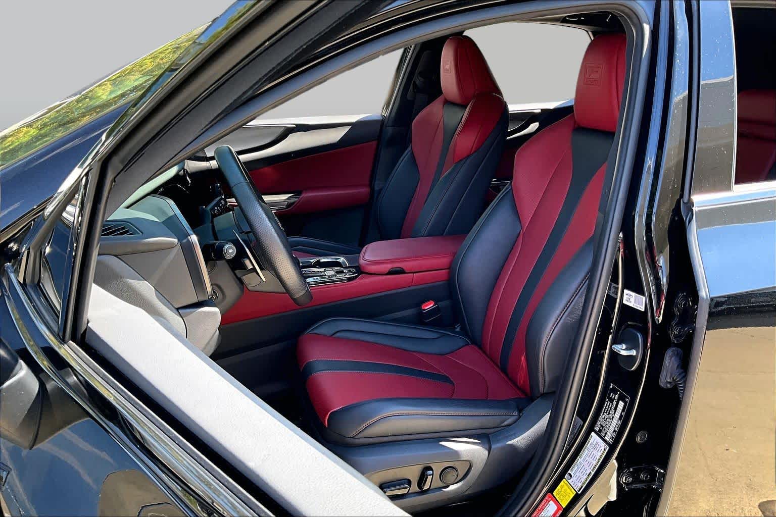 2024 Lexus NX 350 photo 7 of 34