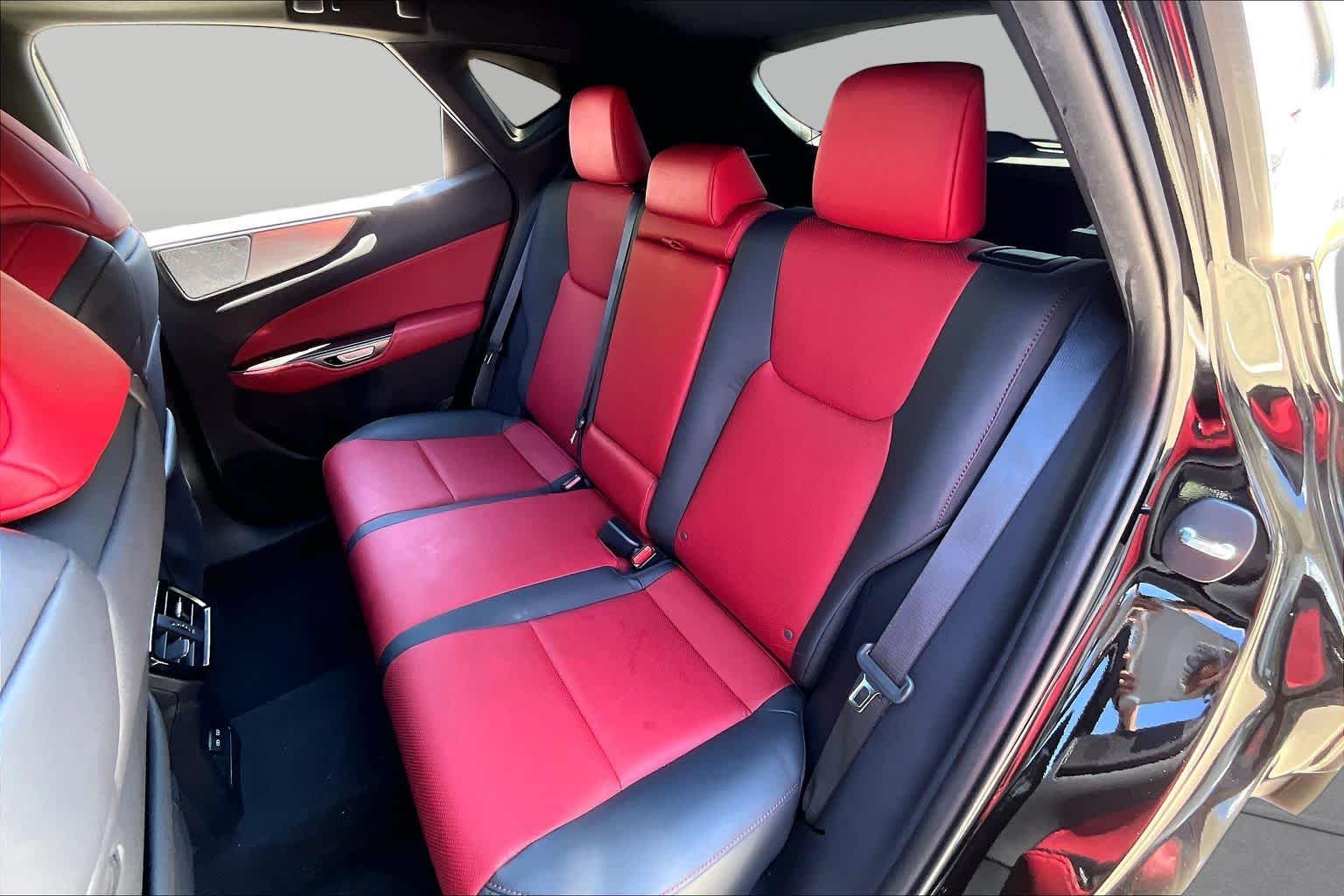 2024 Lexus NX 350 photo 19 of 34