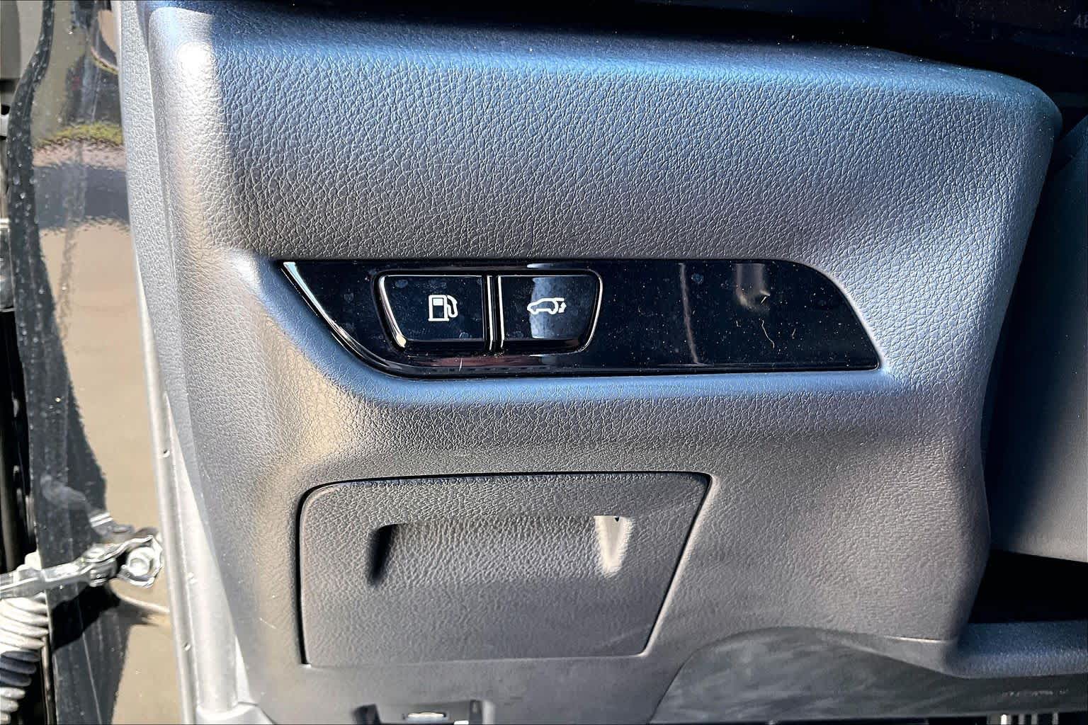 2024 Lexus NX 350 photo 33 of 34