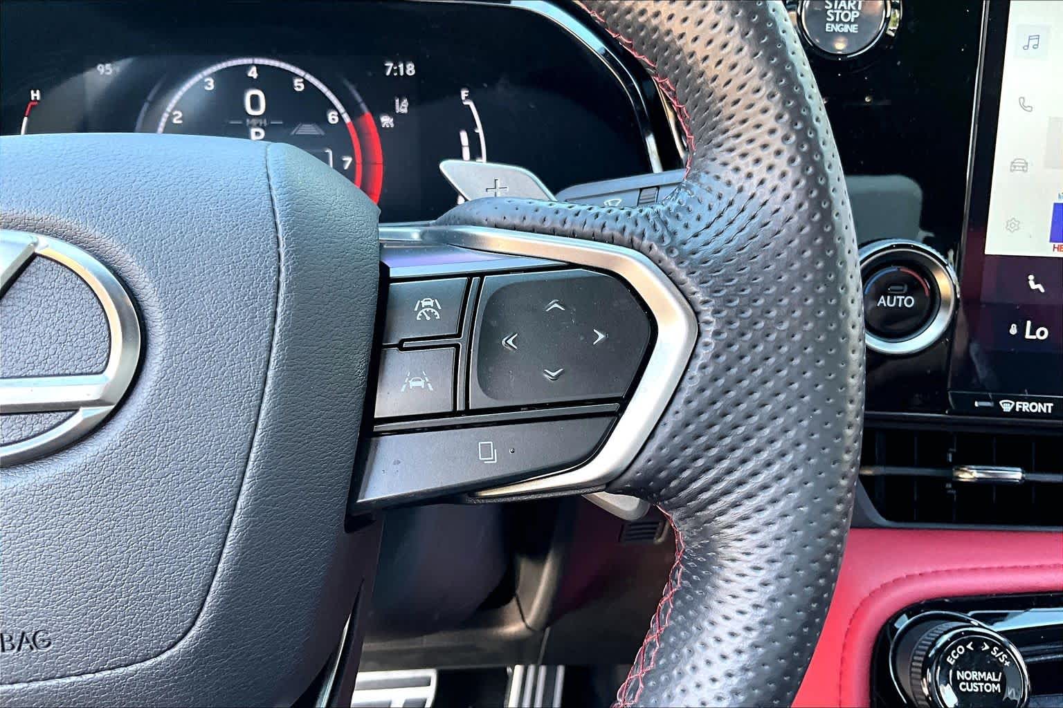 2024 Lexus NX 350 photo 23 of 34