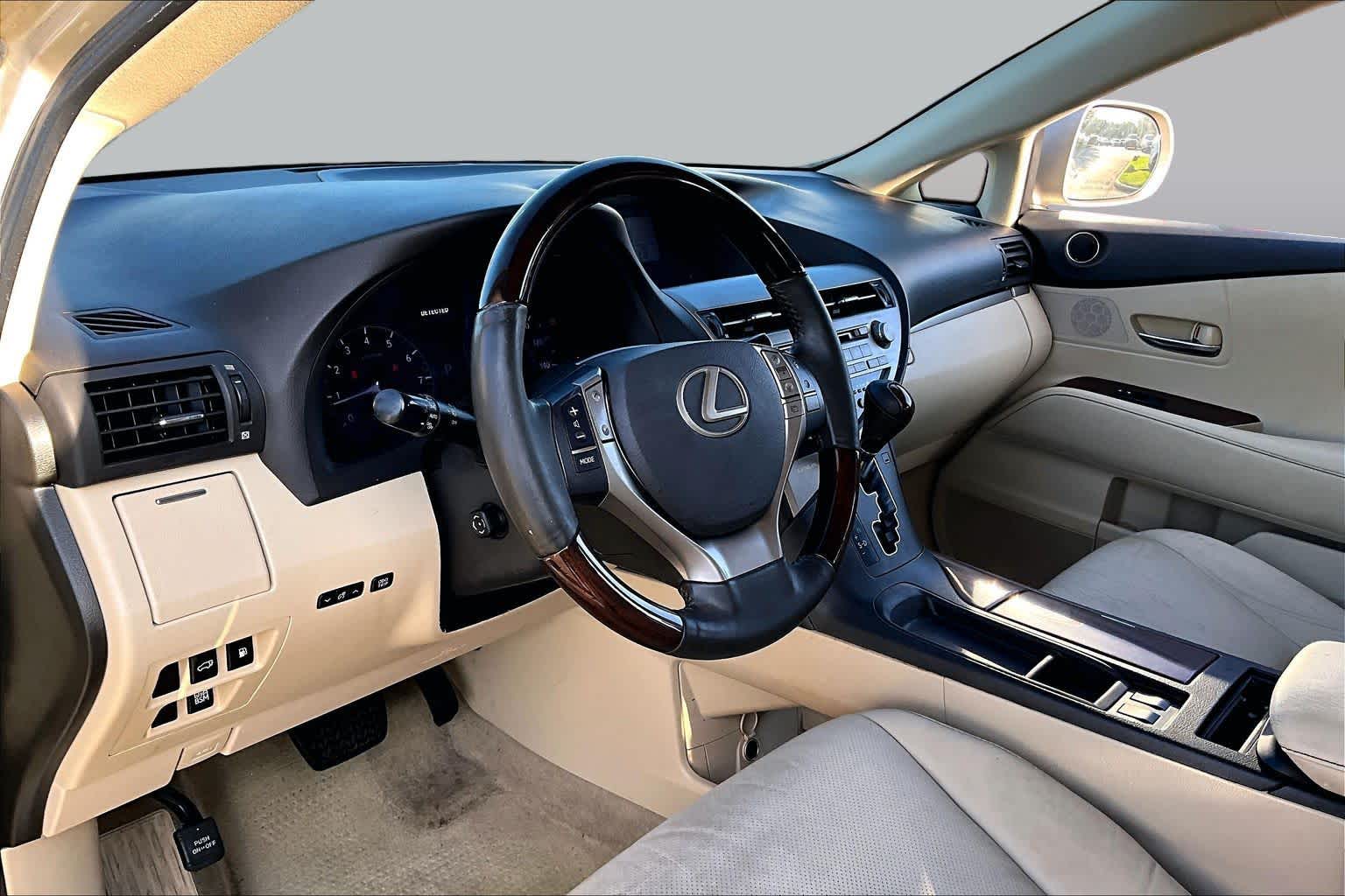2014 Lexus RX 350 photo 16 of 32