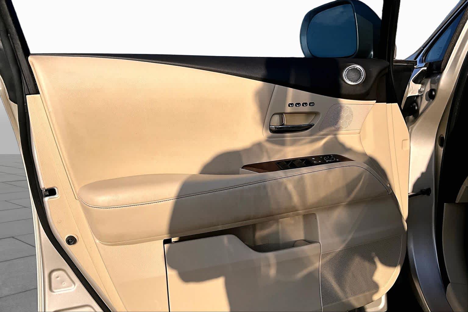 2014 Lexus RX 350 photo 20 of 32