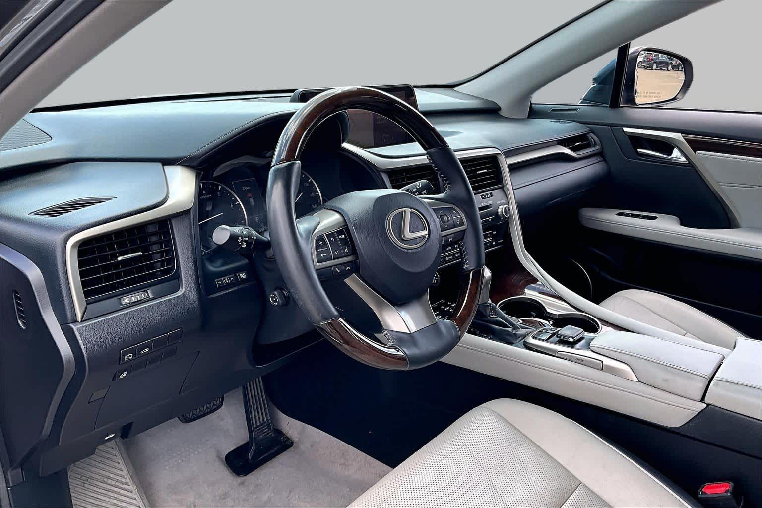 2016 Lexus RX 350 photo 15 of 34