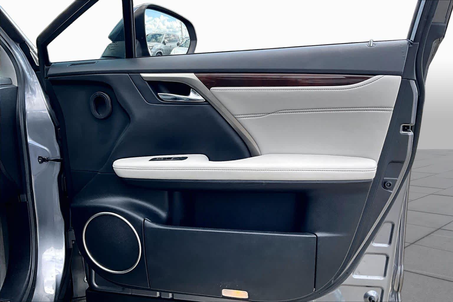2016 Lexus RX 350 photo 20 of 34