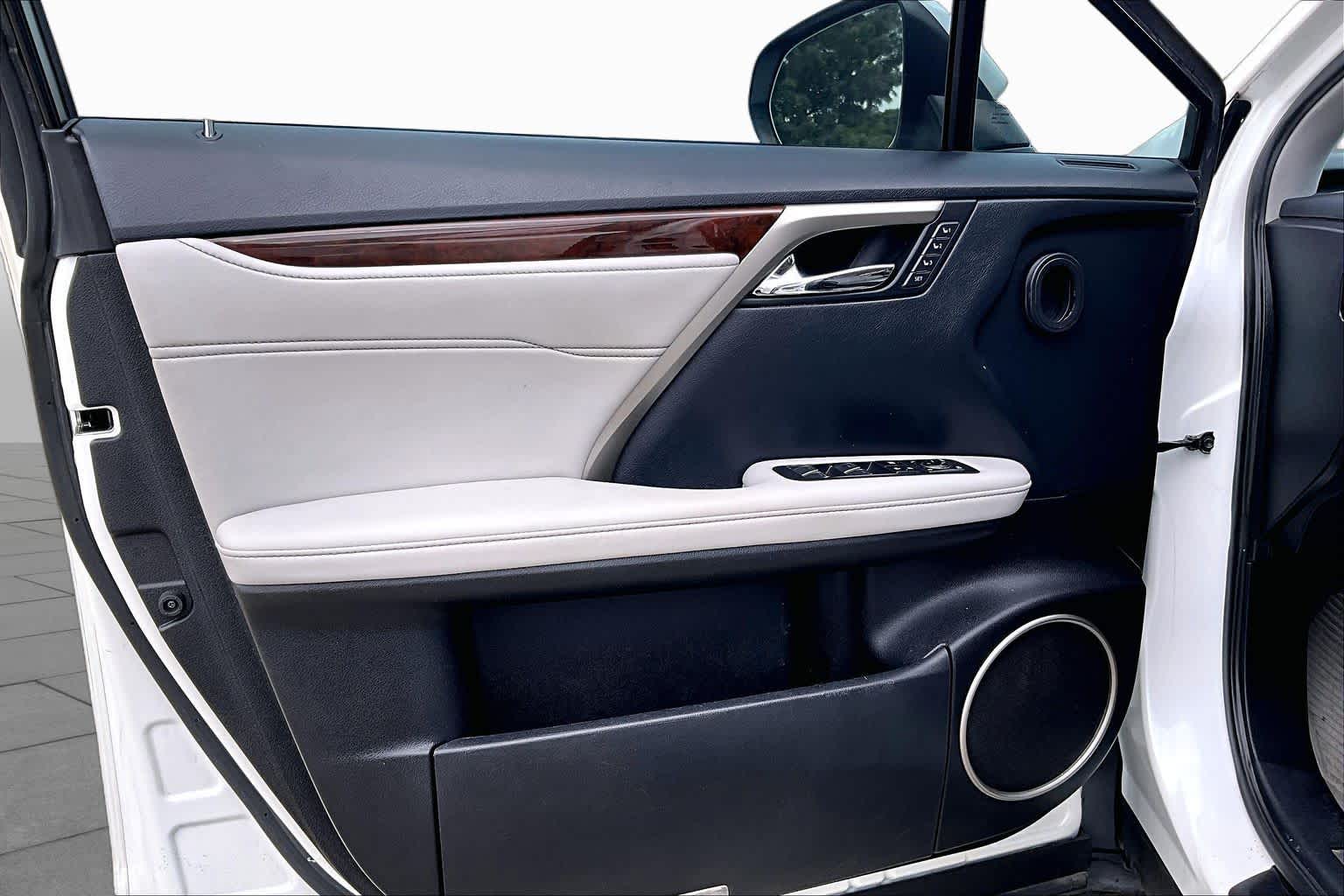2018 Lexus RX 350 photo 19 of 34